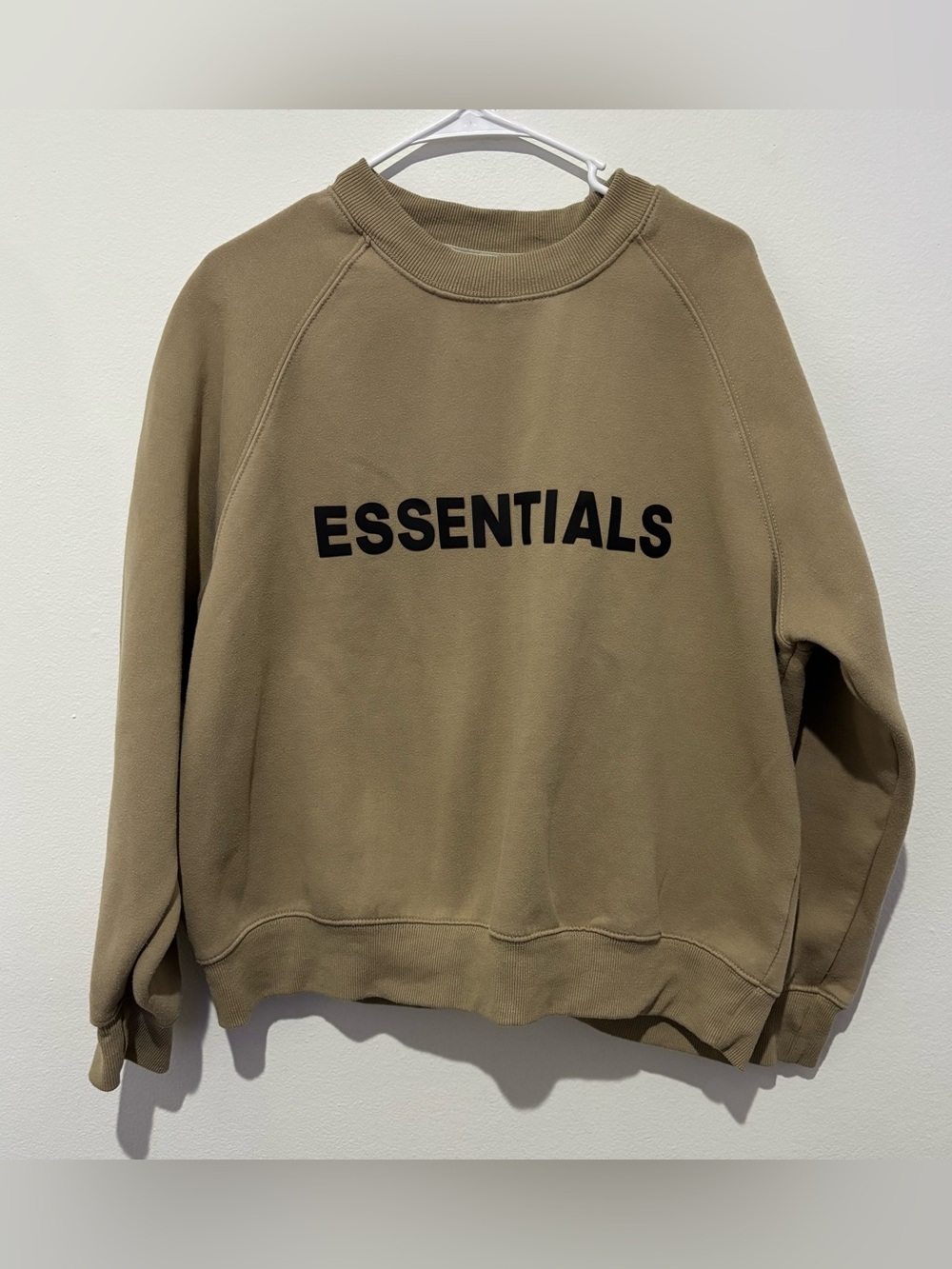 ESSENTIALS Fear of God Sweatshirt in Tan/Brown